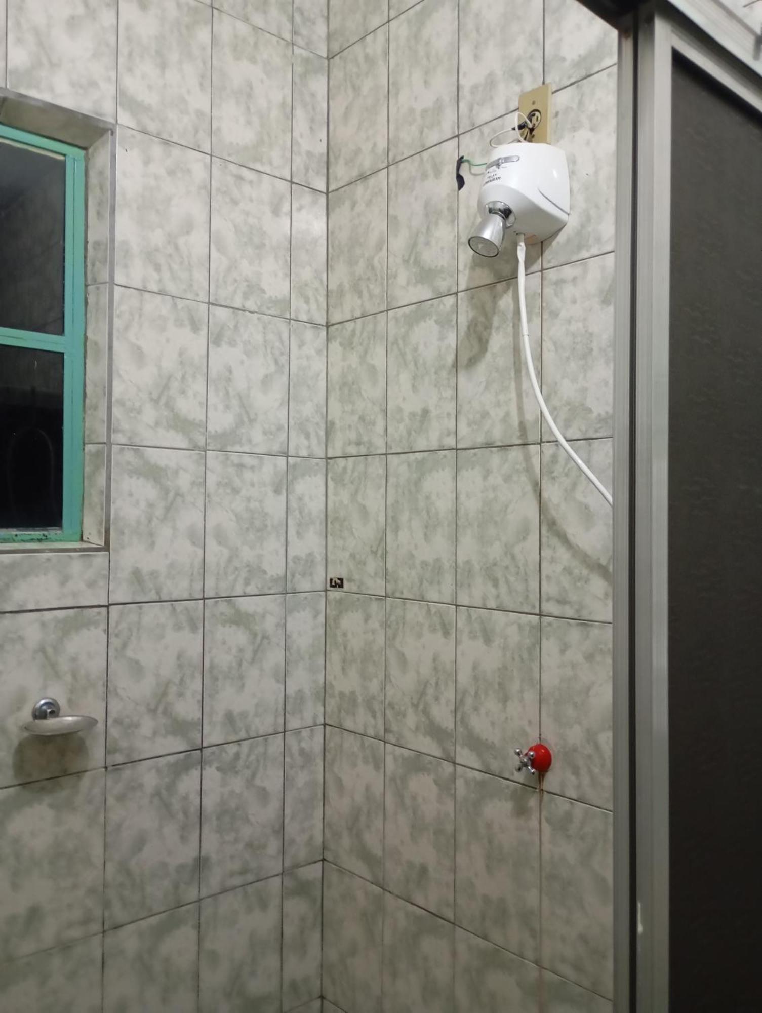 Hospedagem Casa Da Waldir, Quarto Suite 01 Goiás Eksteriør billede