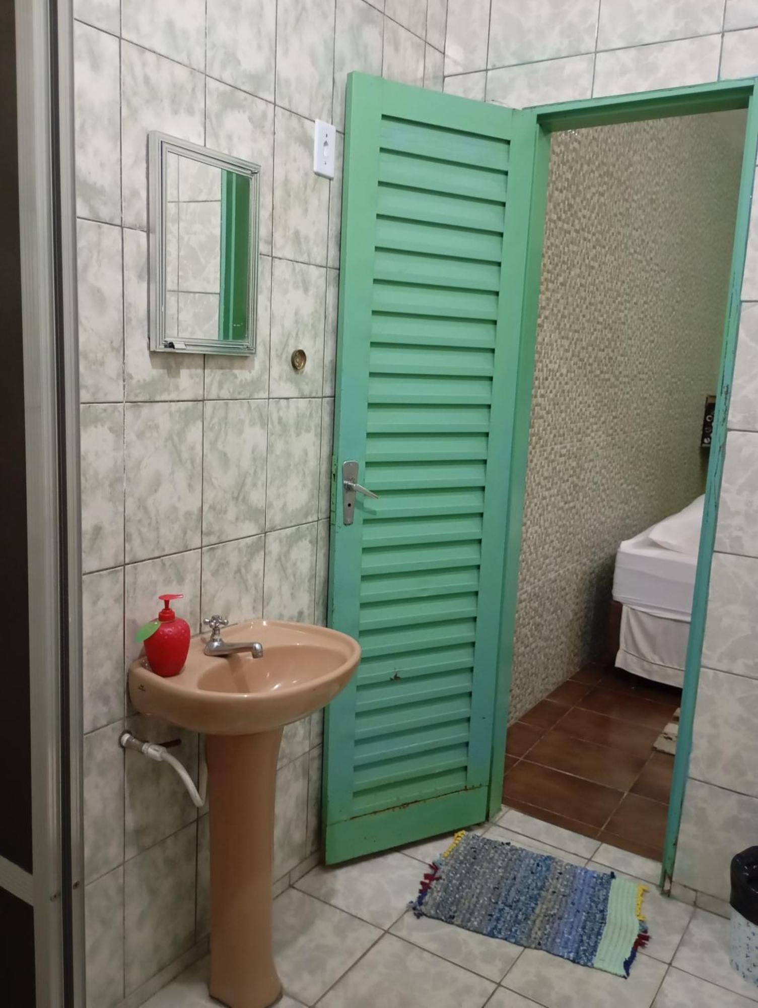 Hospedagem Casa Da Waldir, Quarto Suite 01 Goiás Eksteriør billede